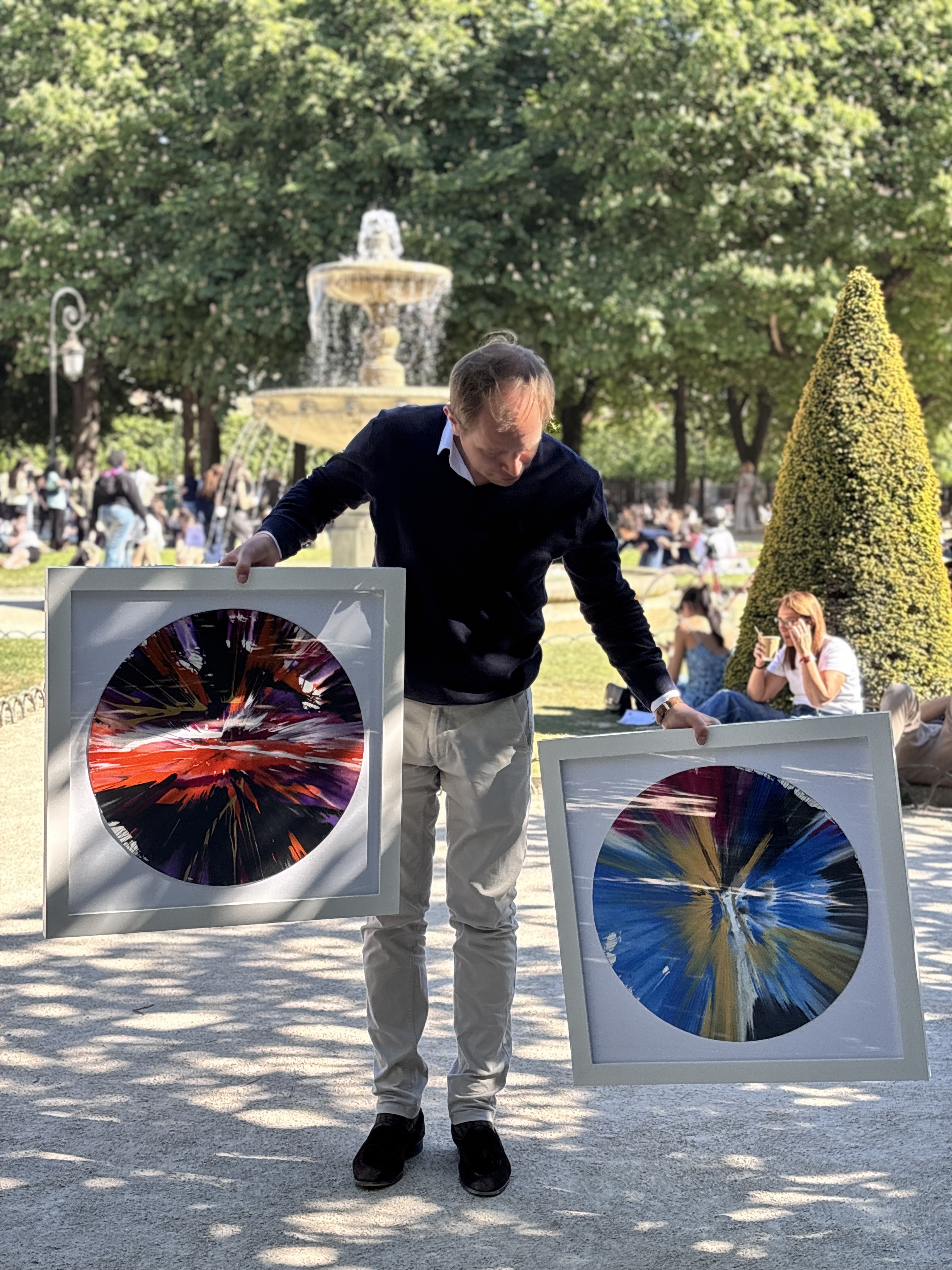 Art Collecting Guide: choosing your first (and Next) artwork at Galerie De Medicis, Paris